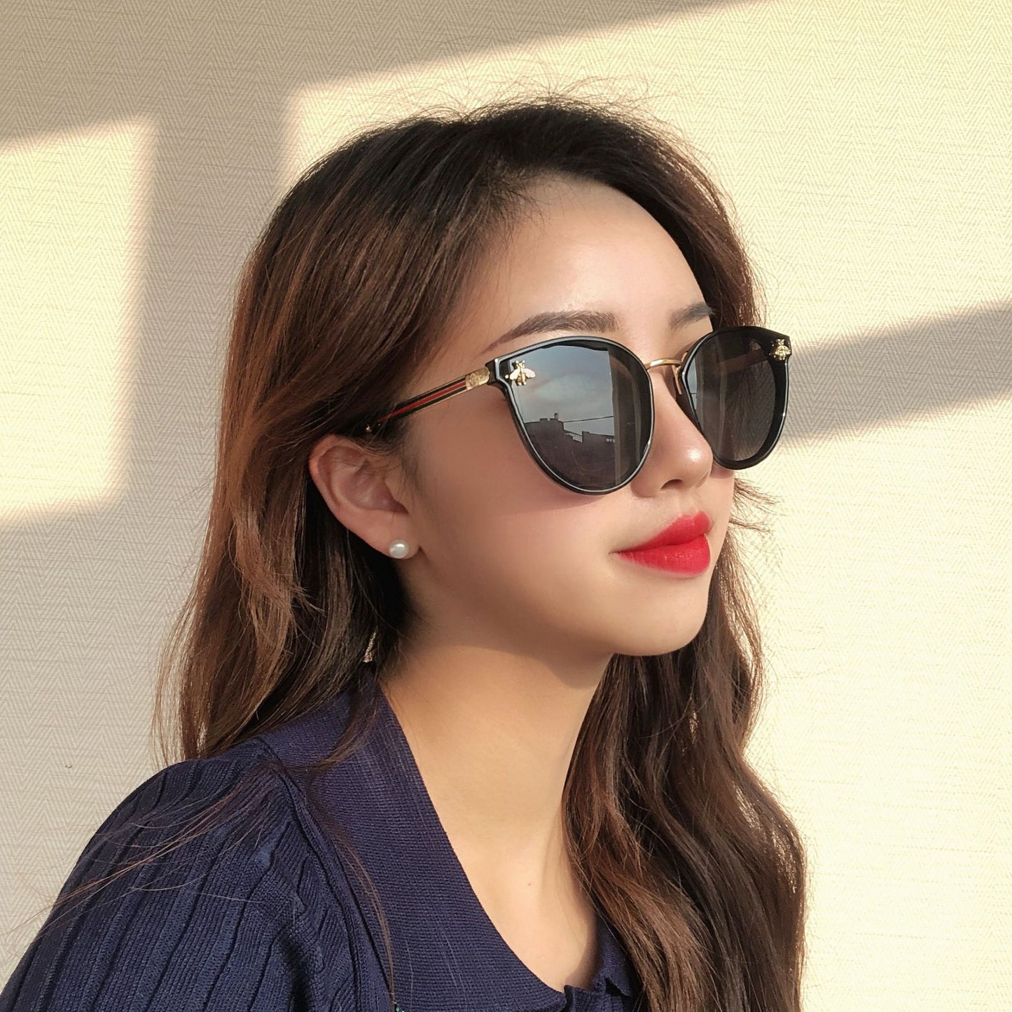 Bee Fashion Women Sunglasses Oculos Retro